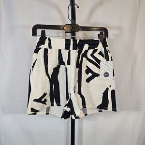New Mix High Waist Black and White Abstract Print Shorts